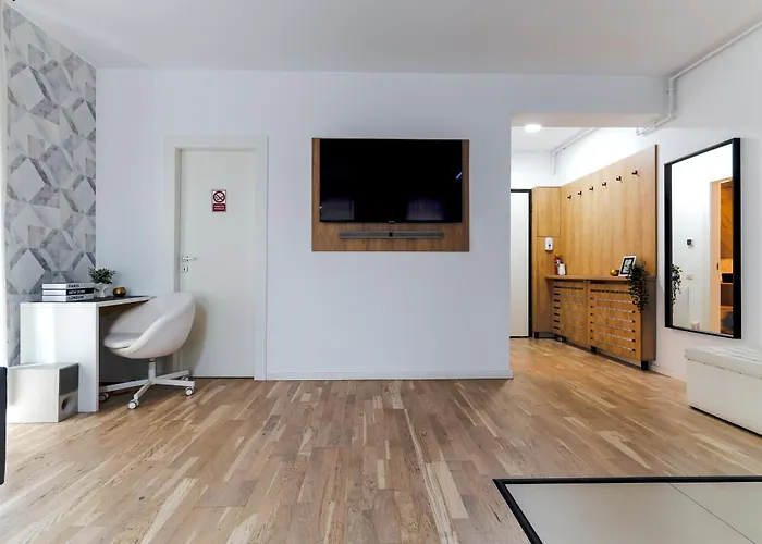 Apartment Sara - Stylish With Balcony Near Piata Obor *
