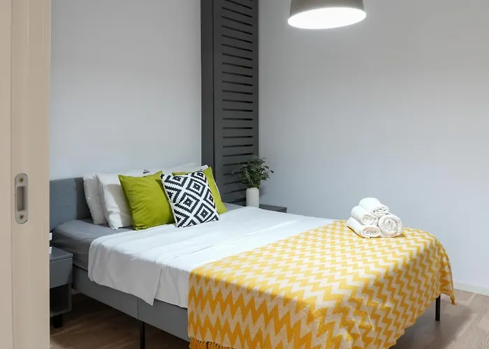 Apartment Sara - Stylish With Balcony Near Piata Obor