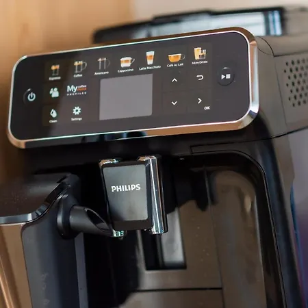 Sara - Stylish With Balcony Near Piata Obor