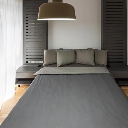 Appartement Sara - Stylish With Balcony Near Piata Obor