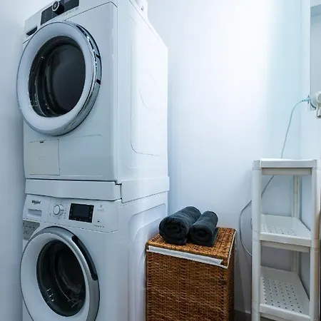 Sara - Stylish With Balcony Near Piata Obor Appartement *