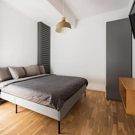 דירה Sara - Stylish With Balcony Near Piata Obor *