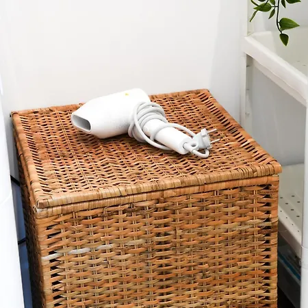 Sara - Stylish With Balcony Near Piata Obor Appartement *