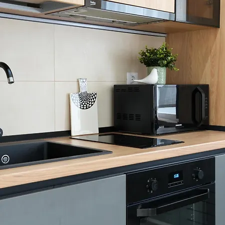 Sara - Stylish With Balcony Near Piata Obor דירה בוקרשט