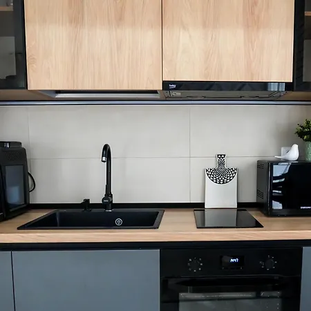 Sara - Stylish With Balcony Near Piata Obor *