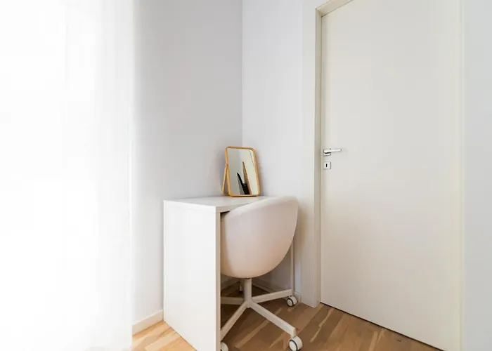 Sara - Stylish With Balcony Near Piata Obor Bukarest