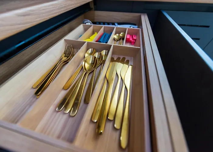 Sara - Stylish With Balcony Near Piata Obor Boekarest