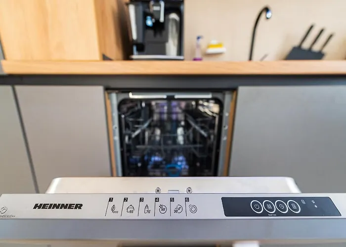 Sara - Stylish With Balcony Near Piata Obor Apartman