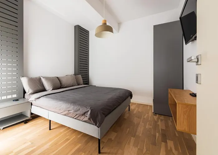 Appartement Sara - Stylish With Balcony Near Piata Obor *