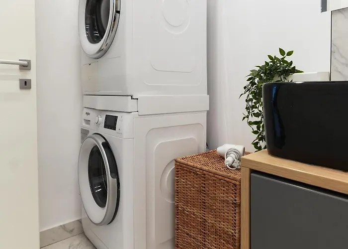 Sara - Stylish With Balcony Near Piata Obor Bukarest