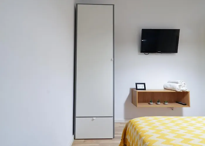 Sara - Stylish With Balcony Near Piata Obor Appartement