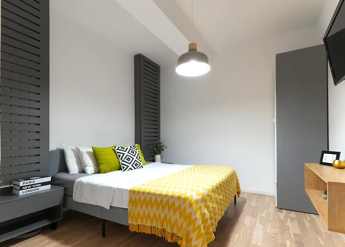 Sara - Stylish With Balcony Near Piata Obor Appartement