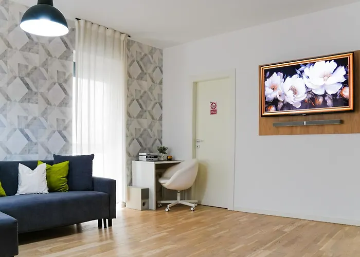 Sara - Stylish With Balcony Near Piata Obor Appartement Boekarest