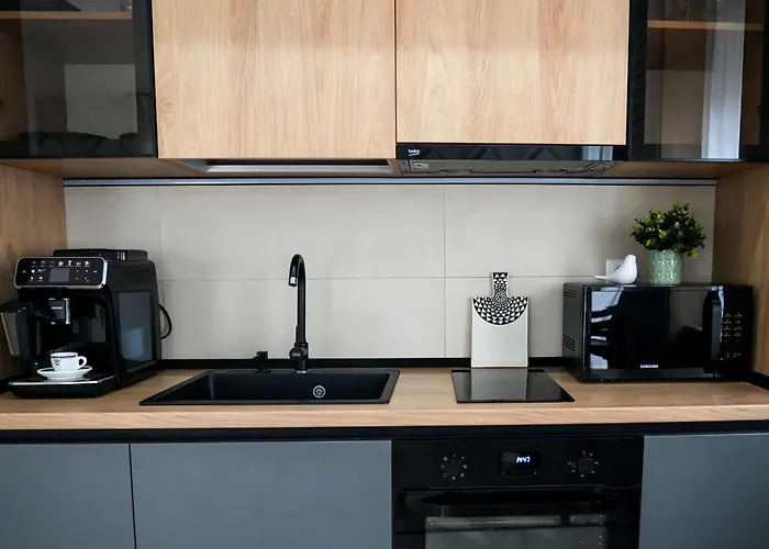 Sara - Stylish With Balcony Near Piata Obor *