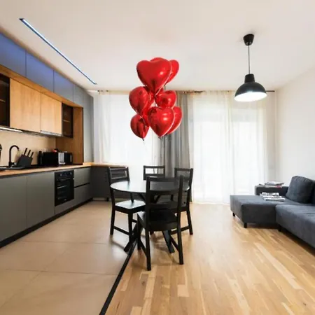 Daire Sara - Stylish With Balcony Near Piata Obor