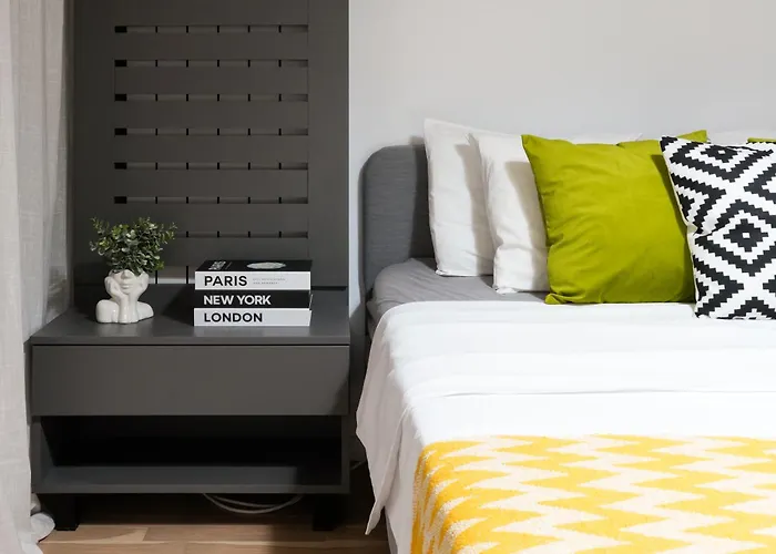 Apartament Sara - Stylish With Balcony Near Piata Obor *